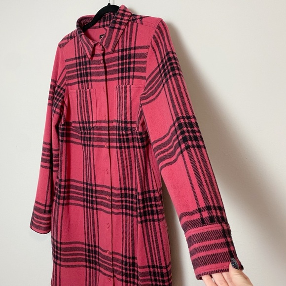 Universal Standard Maine Stretch Cranberry Plaid Flannel Shirtdress - Picture 6 of 11